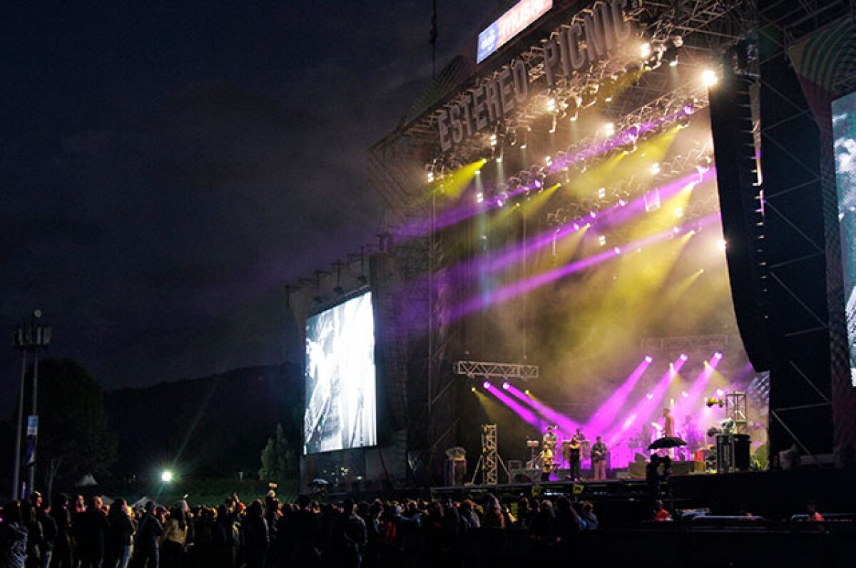 2603estereopicnic.jpg