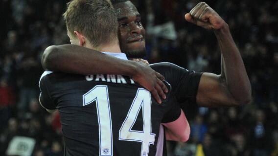 260551_Duván Zapata marcó gol en la victoria de Udinese sobre Génova 260551_Duván Zapata marcó gol en la victoria de Udinese sobre Génova
