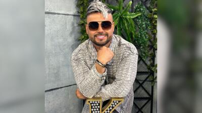 Ciro Quiñonez, cantante de música popular 