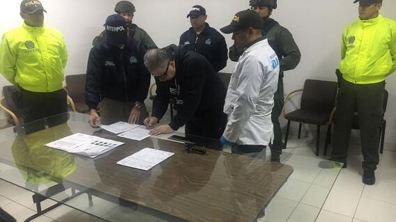 304768_Foto: extradición alias 'don Mario' / Policía