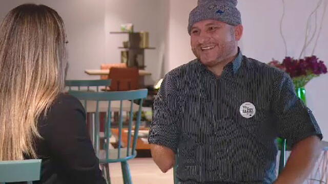 Este desmovilizado en condición de discapacidad ahora trabaja por exguerrilleros como él