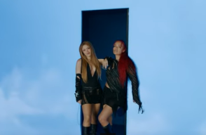 Shakira y Karol G, cantantes colombianas