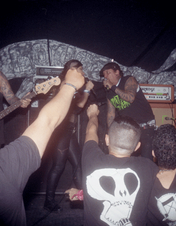 598089_ira-015.gif