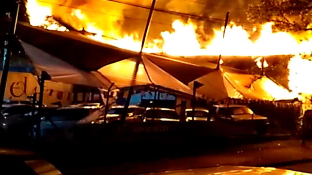 Impresionante incendio consumió una iglesia cristiana en Medellín
