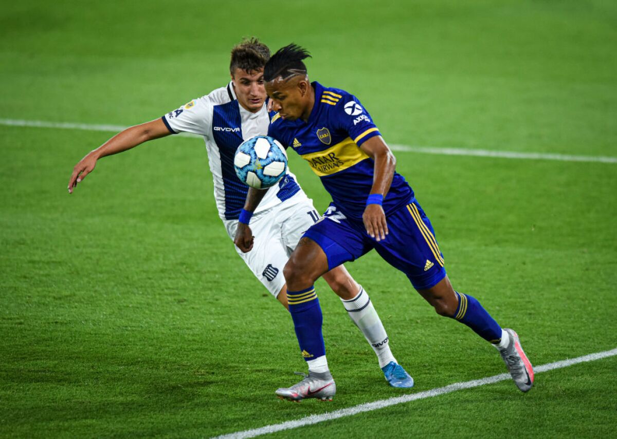 Boca Juniors v Talleres
