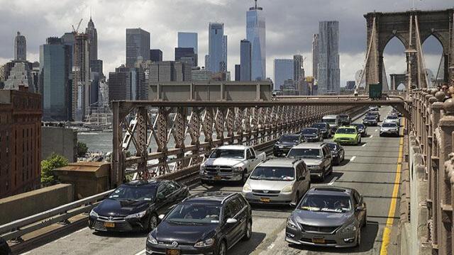 Trump reduce controles ambientales impuestos a automóviles que transitan por EE. UU. Trump reduce controles ambientales impuestos a automóviles que transitan por EE. UU.