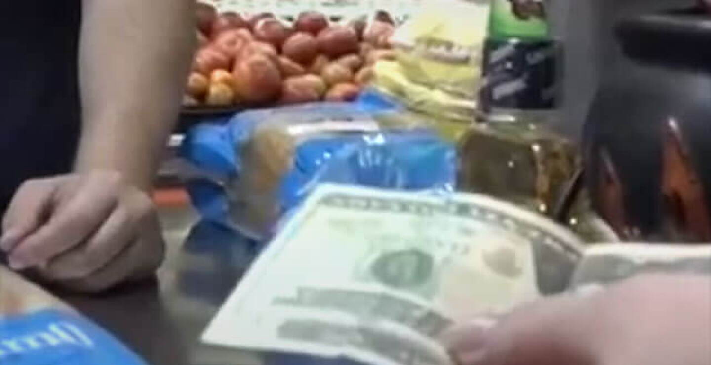 dolares-venezuela.jpg