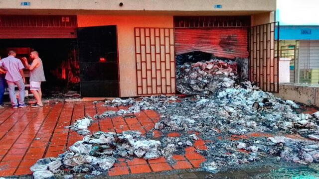 Incendio destruyó una bodega de medicamentos de alto costo en el sur de Cali