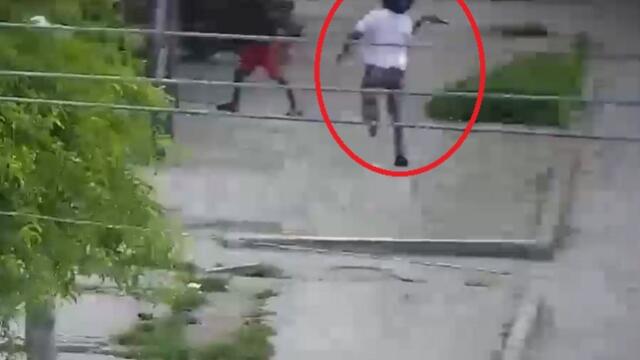 Alias ‘MacGyver’ mató a una mujer e hirió a dos personas más tras irrumpir en una fiesta en Palmira Alias ‘MacGyver’ mató a una mujer e hirió a dos personas más tras irrumpir en una fiesta en Palmira