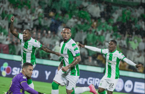 Jarlan Barrera (10) festeja el gol que le marcó a Alianza Petrolera, en juego de los cuadrangulares de la Liga I-2023.