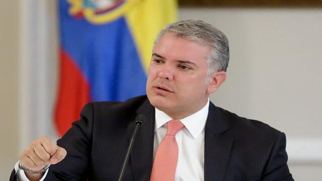 “Cada vez se le asoman más las orejas al burro”: Duque arremete contra Maduro