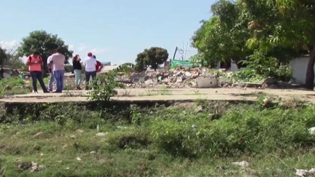 Denuncian negligencia de firma responsable de construir muro de contención y malecón de El Banco