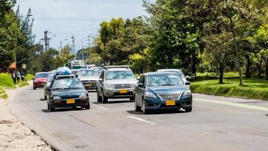 Carros transitando en Bogotá.