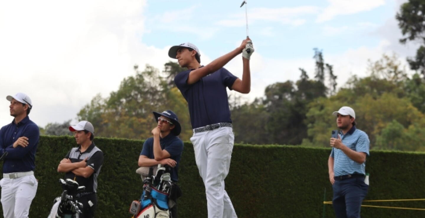 Santiago Leal durante torneo clasificatorio al Astara Golf Championship 2024