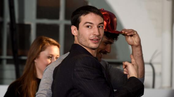 Ezra Miller en la premier de 'Justice League' Ezra Miller en la premier de 'Justice League'
