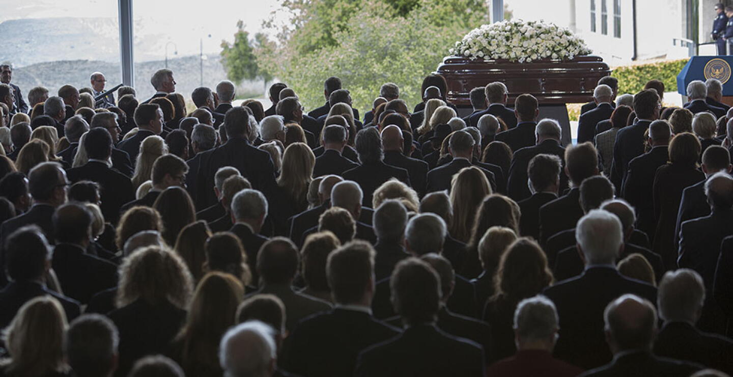 funeralnancyreagan_2.jpg