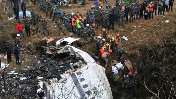 El accidente aéreo en Nepal cobró la vida de al menos 68 personas El accidente aéreo en Nepal cobró la vida de al menos 68 personas