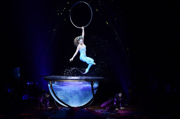 1709amaluna.jpg