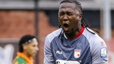 Hugo Rodallega marcó cuatro goles en la goleada 7-1 de Santa Fe sobre Envigado.