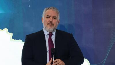 Petro revela nombres de quienes trasladaron dinero a Israel para el software Pegasus