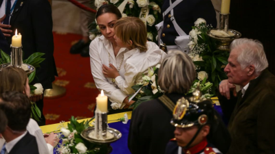 Funeral de Miguel Uribe Funeral de Miguel Uribe