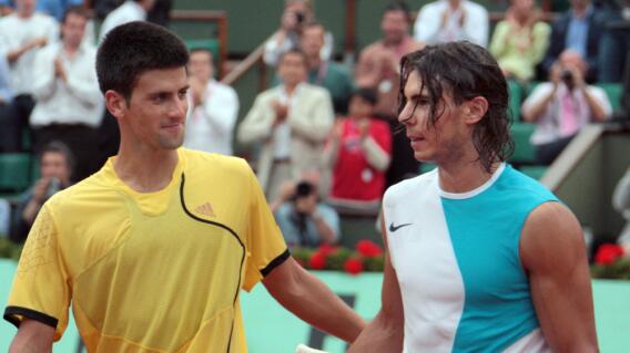 Rafael Nadal y Novak Djokovic, en medio de la final del Roland Garros 2007 Rafael Nadal y Novak Djokovic, en medio de la final del Roland Garros 2007