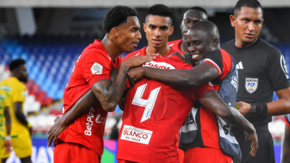 América de Cali festejando el paso a los cuartos de final, de la Copa BetPlay. América de Cali festejando el paso a los cuartos de final, de la Copa BetPlay.