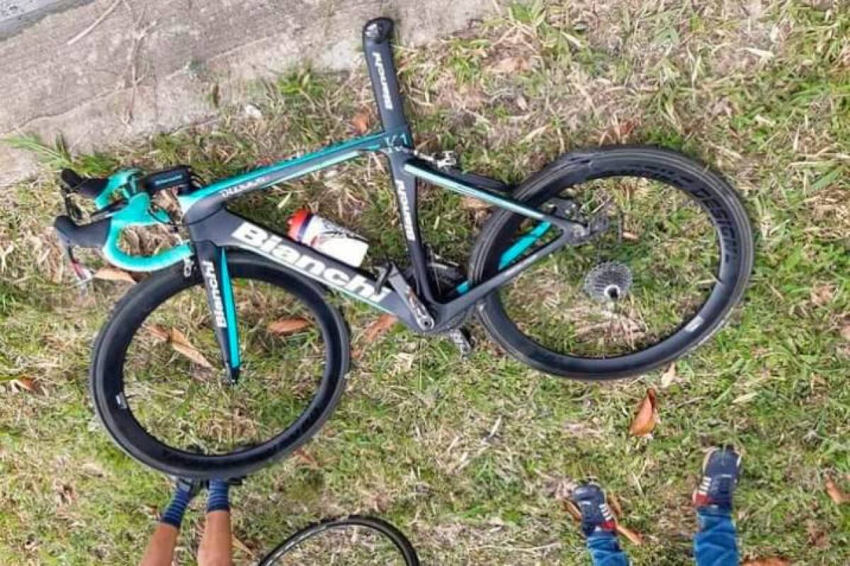 FOTO CICLA ACCIDENTE PORSCHE.jpg