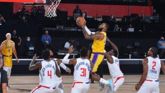 372813_Lakers-Clippers / AFP 372813_Lakers-Clippers / AFP