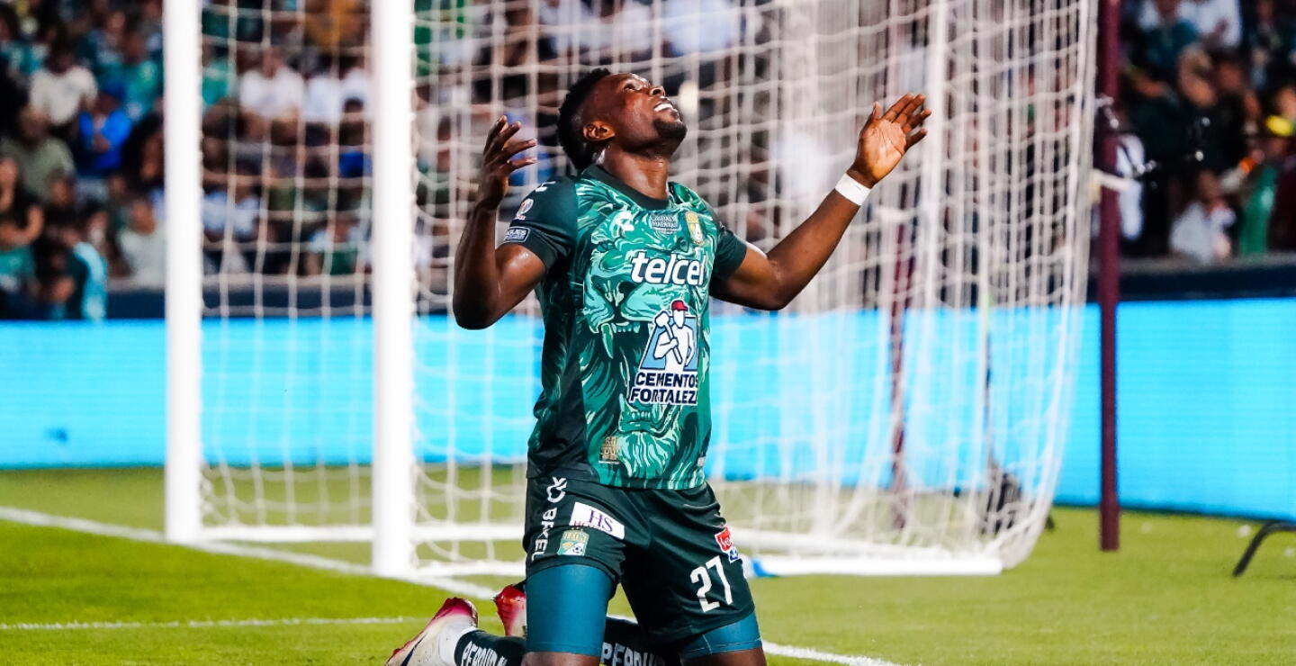 Díber Cambindo marcó dos goles con León en la Leagues Cup. 