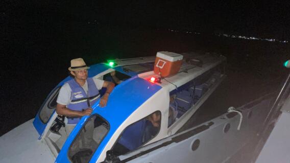 Rescate de 23 personas por la Armada Rescate de 23 personas por la Armada