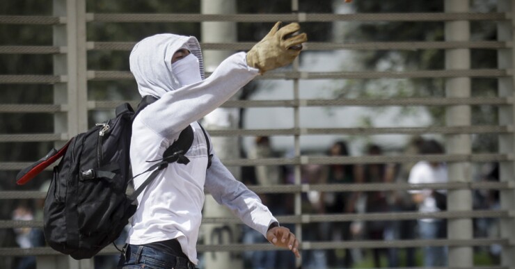 DISTURBIOS EN LA UNIVERSIDAD NACIONAL