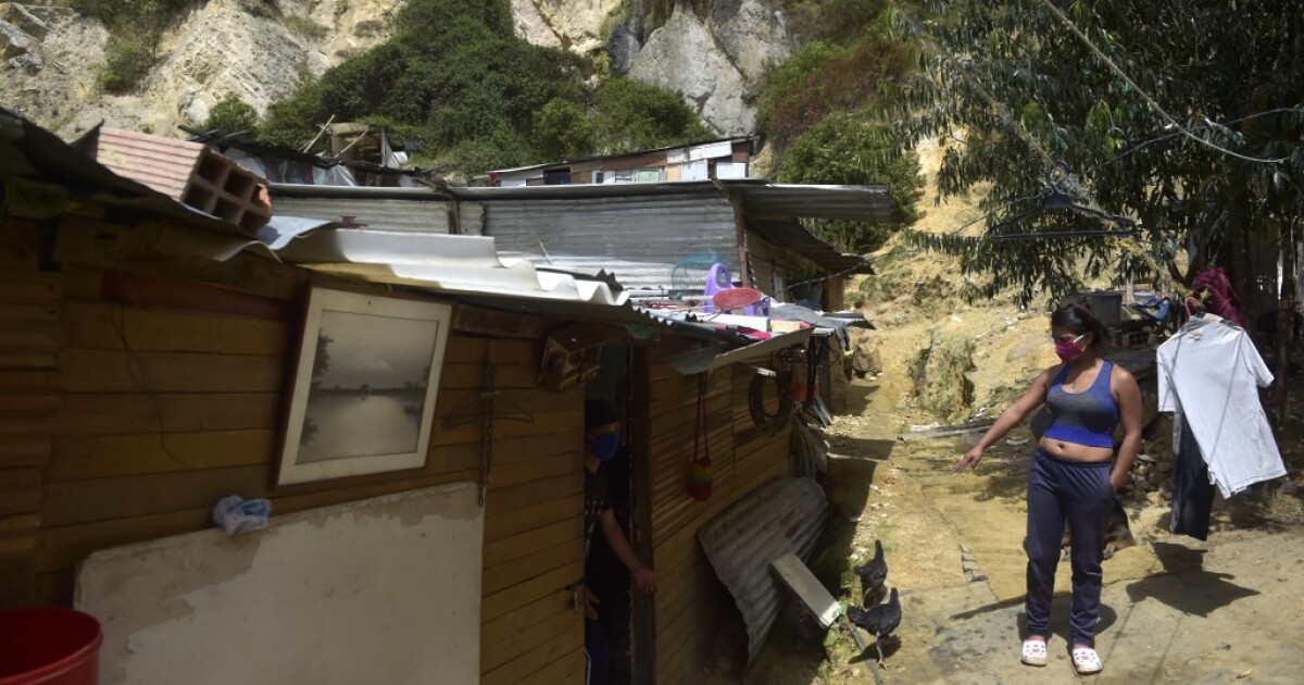 En Bogotá es más fácil caer en situación de pobreza: secretario Distrital de Hacienda