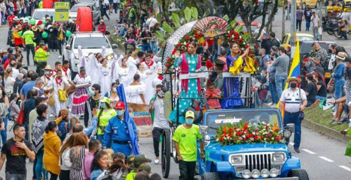 Para la Feria de Manizales, varios manizaleños exploraron las capitales europeas, especialmente las españolas, quedando cautivados por la tradición taurina y la feria de Abril de Sevilla.