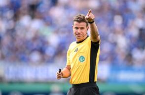 Felix Brych, reconocido árbitro alemán. Felix Brych, reconocido árbitro alemán.