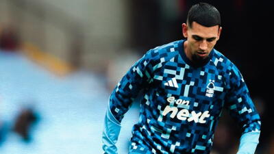 Daniel Muñoz, lateral del Nottingham Forest de la Premier League.