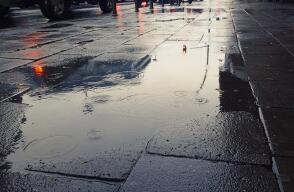 Pelea entre jóvenes en Barranquilla en medio de la lluvia dejó un adolescente muerto
