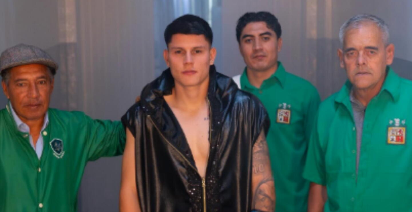 Daniel Arcila fue presentado como nuevo jugador del León. 