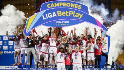 Santa Fe celebró su décima estrella en el fútbol colombiano. 