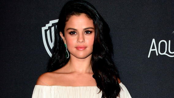 236020_selena_14.jpg