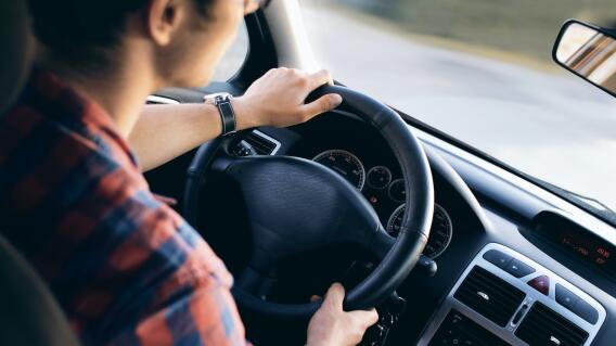 Los clientes que tomaron el servicio de Uber aseguraron que tenían miedo de viajar en avión Los clientes que tomaron el servicio de Uber aseguraron que tenían miedo de viajar en avión