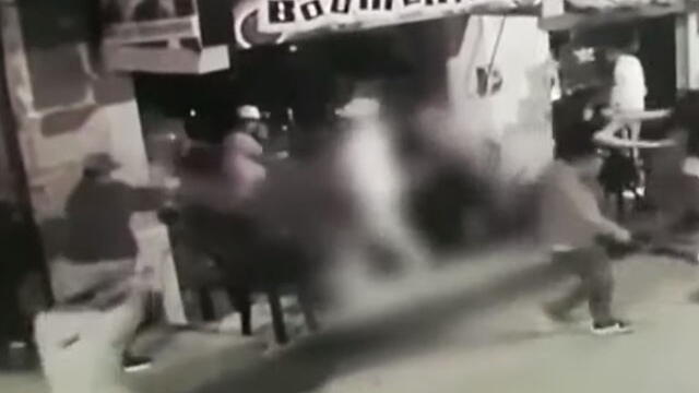 En video quedó captado doble homicidio a las afueras de un bar en Amalfi, Antioquia