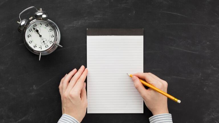 Así debería escribir la hora, según la RAE: ¿