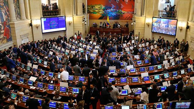 No todo es polarización: Centro Democrático y Partido Verde presentaron juntos un proyecto de ley