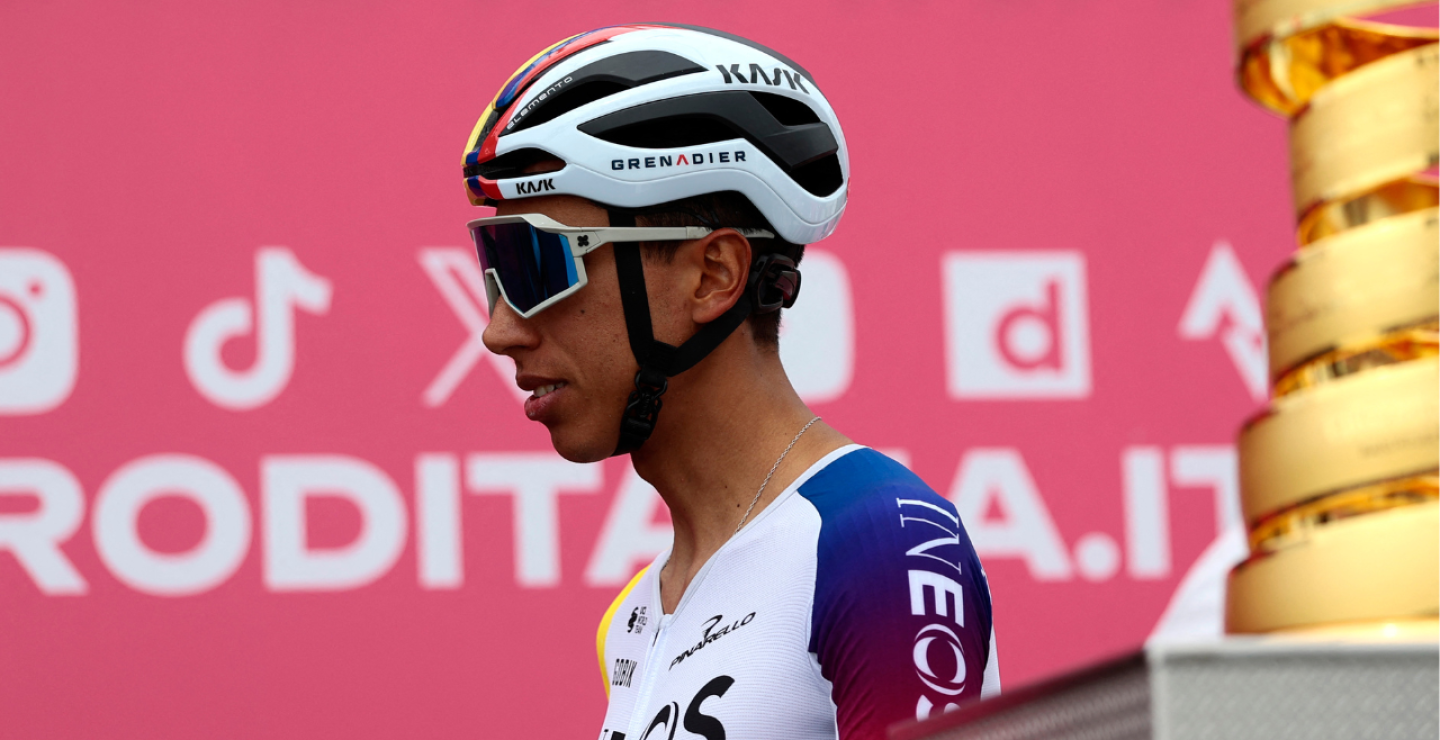 Egan Bernal, ciclista colombiano del INEOS Grenadiers, en la etapa 1 del Giro de Italia 2025