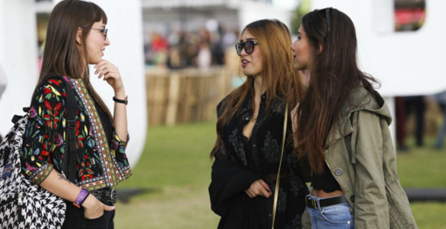 596265_stp_0000s_0008_estereo_picnic_18.jpg