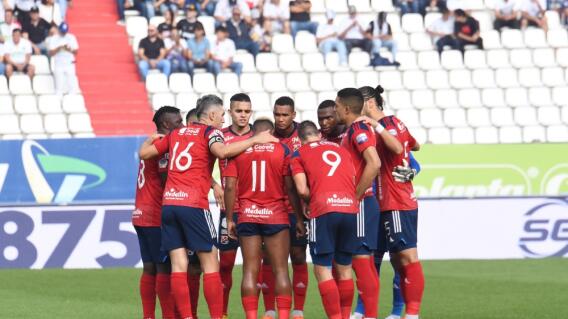 Jugadores de Independiente Medellín reunidos, previo a un partido de la Liga II-2023 del fútbol colombiano Jugadores de Independiente Medellín reunidos, previo a un partido de la Liga II-2023 del fútbol colombiano