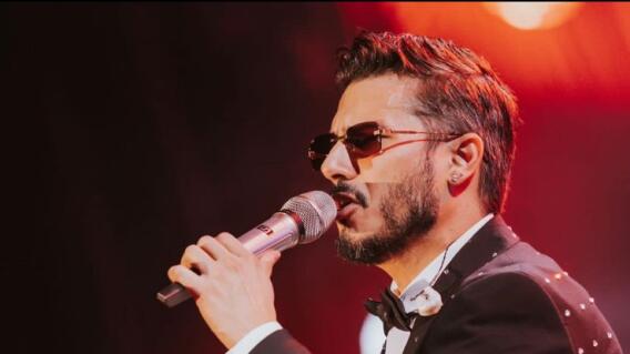 Pipe Bueno sufrió caída en medio de su concierto en Cali: “Cupido cayó” Pipe Bueno sufrió caída en medio de su concierto en Cali: “Cupido cayó”