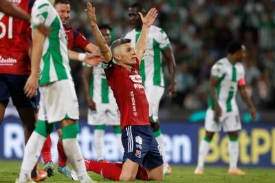 Nacional y Medellín se enfrentaron en una nueva edición del clásico paisa. Nacional y Medellín se enfrentaron en una nueva edición del clásico paisa.