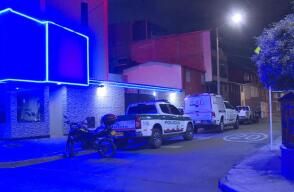 Patrullero de Bogotá encontró a su esposa con el amante, los atacó y se quitó la vida